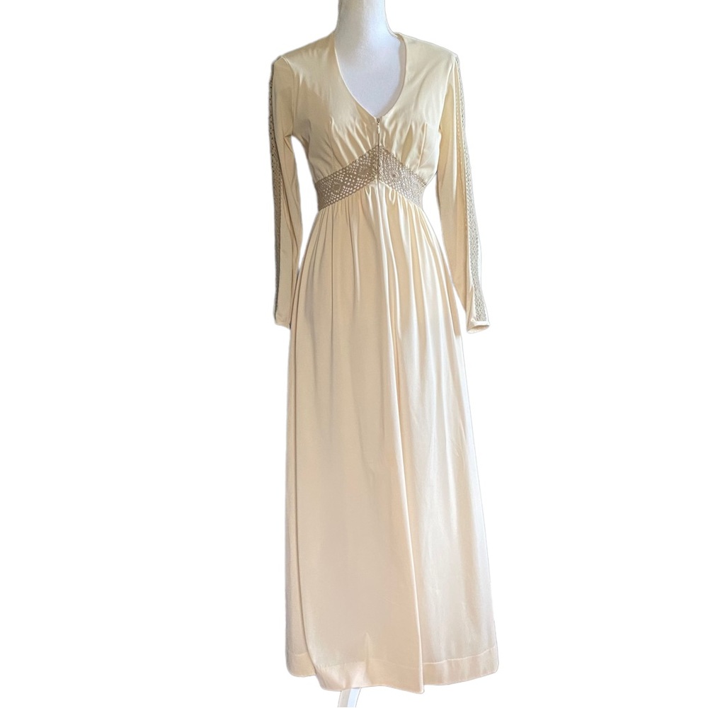 Vintage Vanity Fair Nightgown Old Hollywood Negligee Dressing Gown Lingerie
